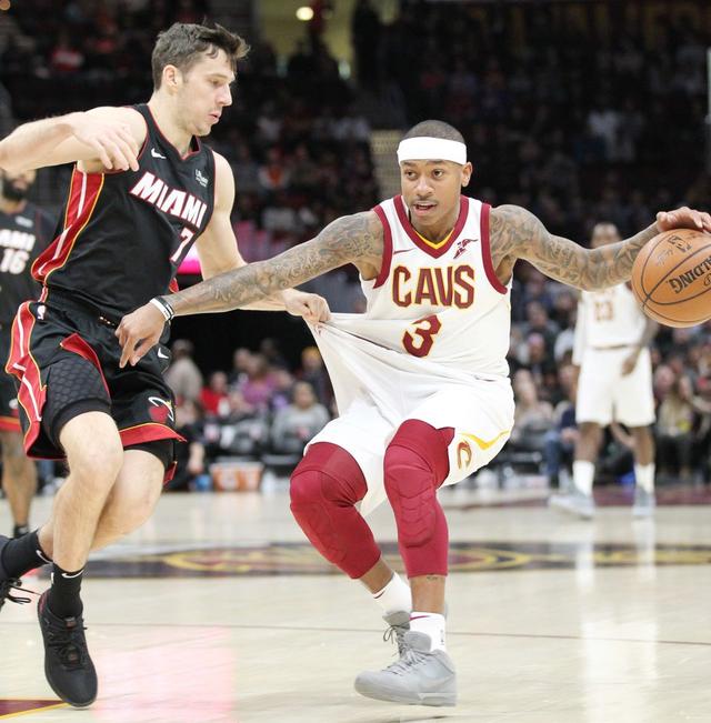 接队友传球 接队友传球