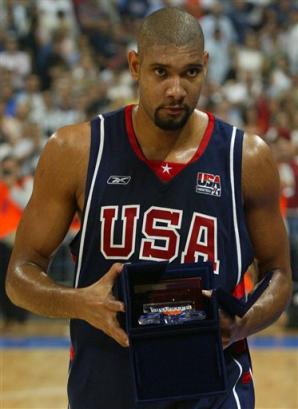 莱万在密集 莱万在密集